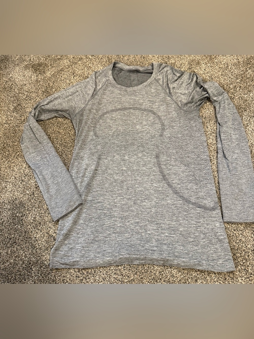 lululemon Heather Gray Long Sleeve Performance Tee